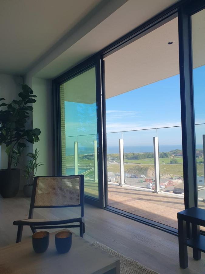 Central Park Tower Sea View Residence With Pool And Gym أوستيند المظهر الخارجي الصورة